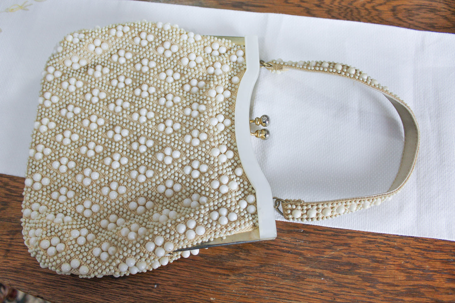 Vintage White Bead Handbag