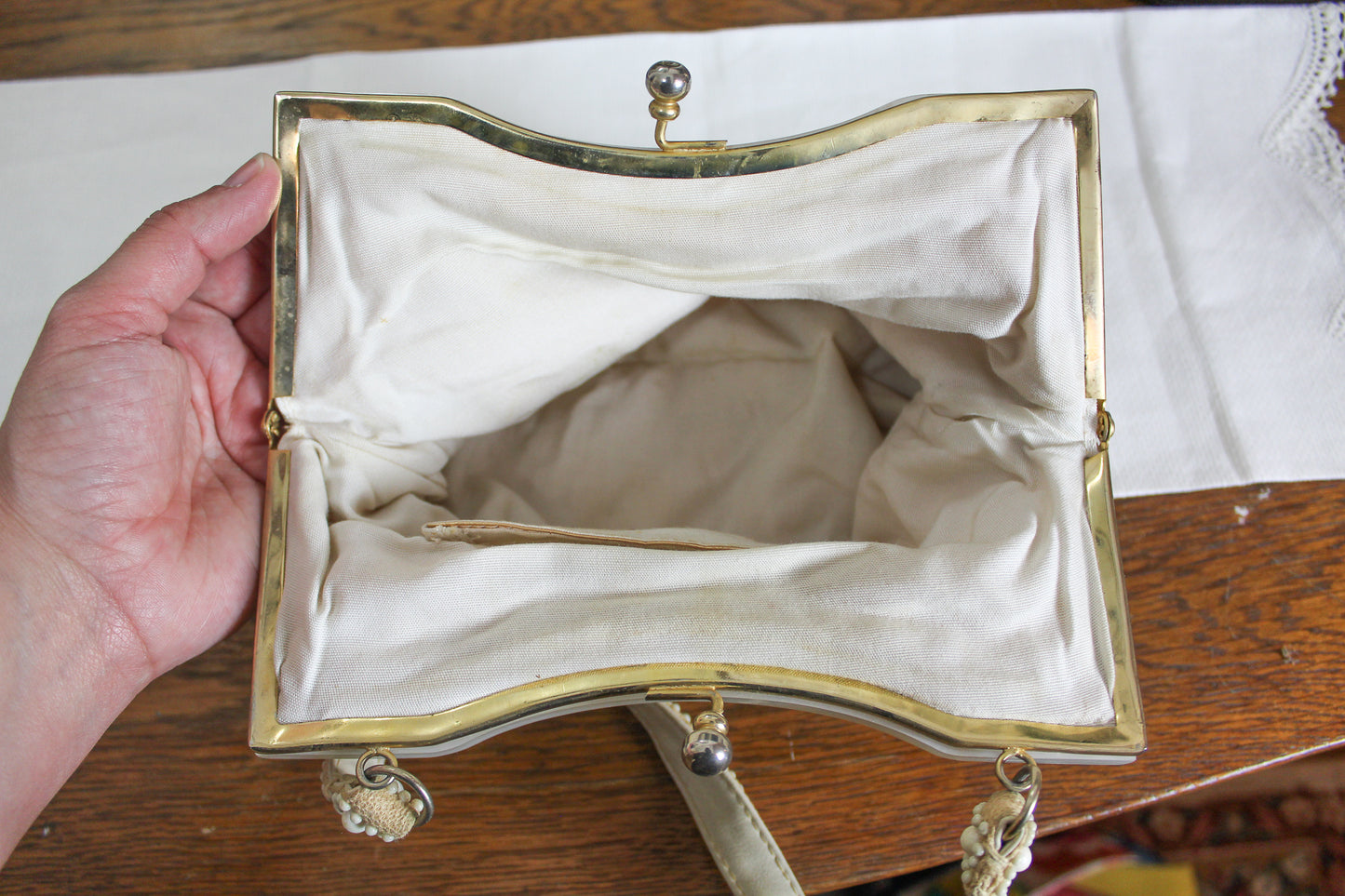 Vintage White Bead Handbag
