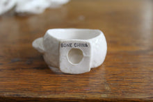 Load image into Gallery viewer, 8 Vintage Bone China Rooster Napkin Rings