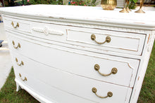 Load image into Gallery viewer, The Southern Charmer